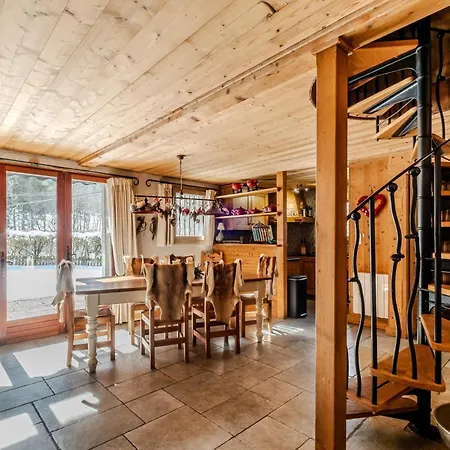Le Lochet - Calme Et Chaleureux Pour 8 Vakantiehuis