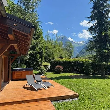 Vakantiehuis Le Lochet - Calme Et Chaleureux Pour 8 *